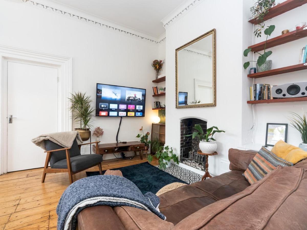Pass The Keys Rustic And Quirky Flat In Charming Charlton Village London Eksteriør bilde