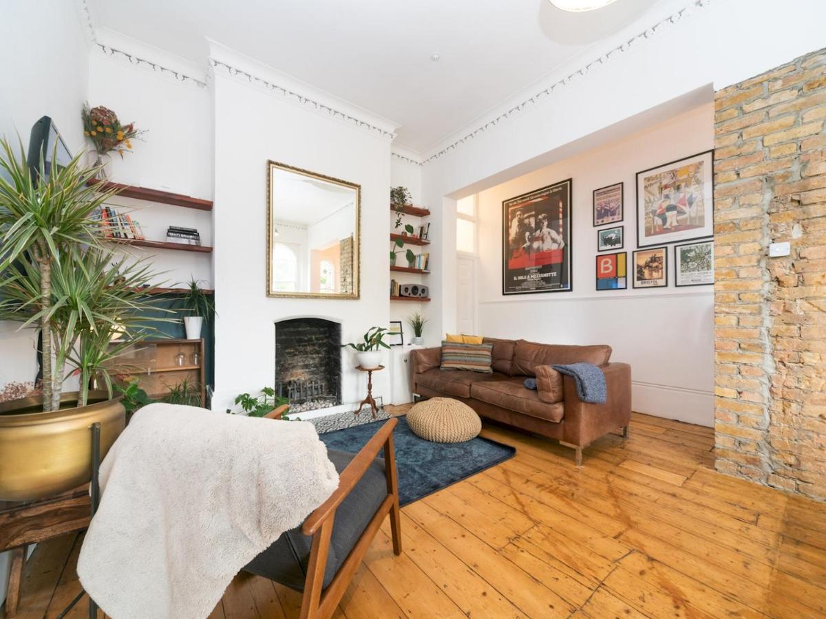 Pass The Keys Rustic And Quirky Flat In Charming Charlton Village London Eksteriør bilde