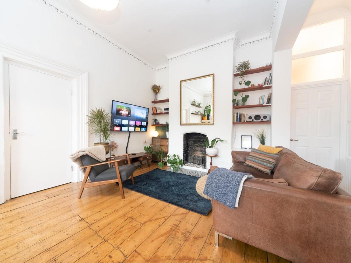 Pass The Keys Rustic And Quirky Flat In Charming Charlton Village London Eksteriør bilde