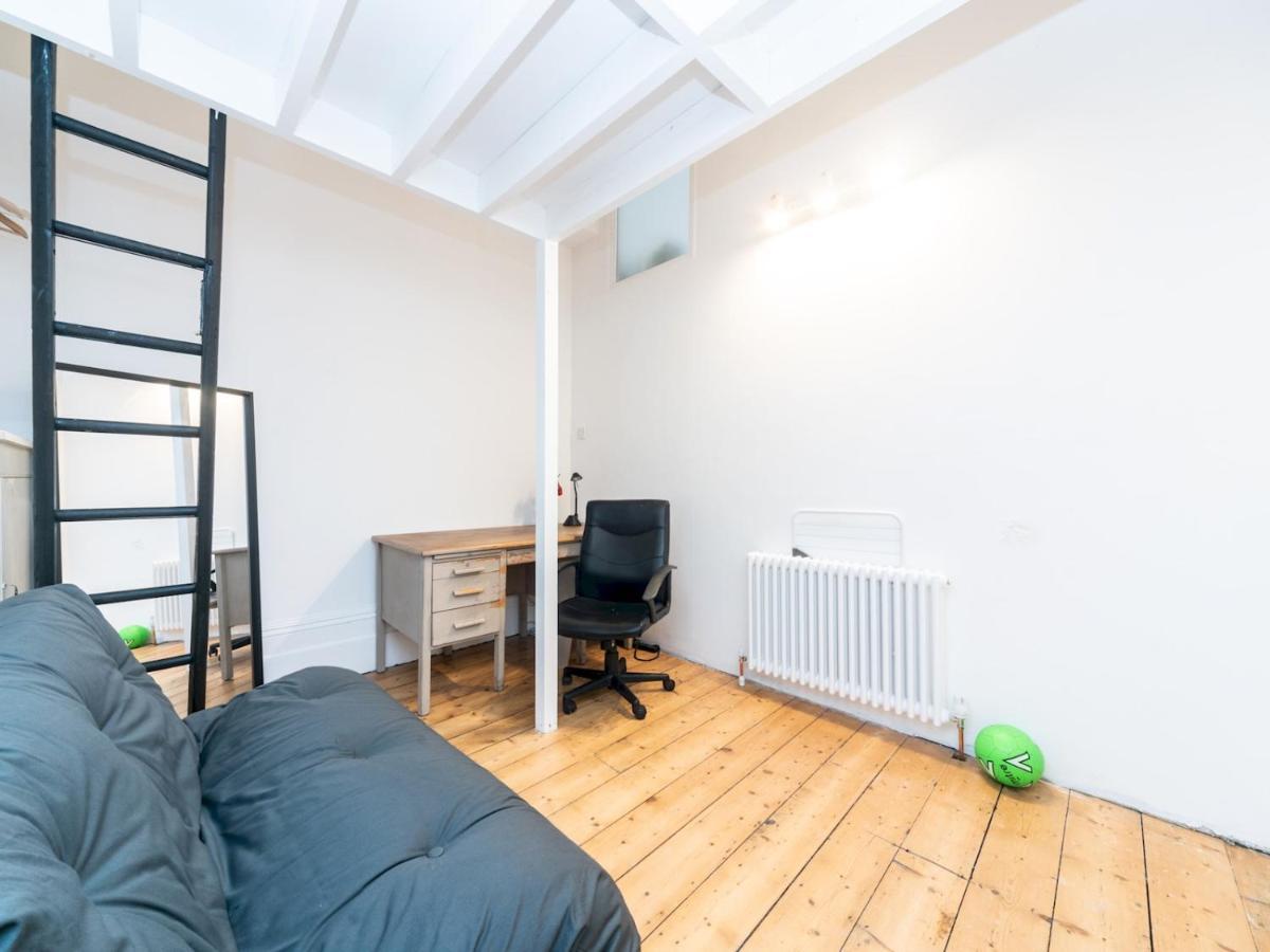 Pass The Keys Rustic And Quirky Flat In Charming Charlton Village London Eksteriør bilde