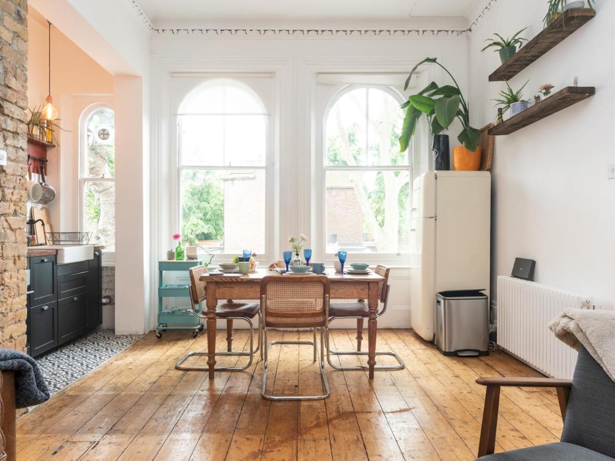 Pass The Keys Rustic And Quirky Flat In Charming Charlton Village London Eksteriør bilde