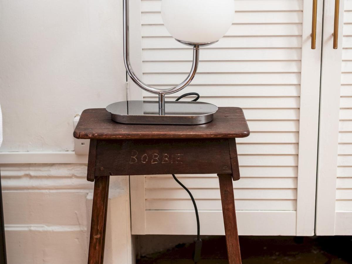 Pass The Keys Rustic And Quirky Flat In Charming Charlton Village London Eksteriør bilde
