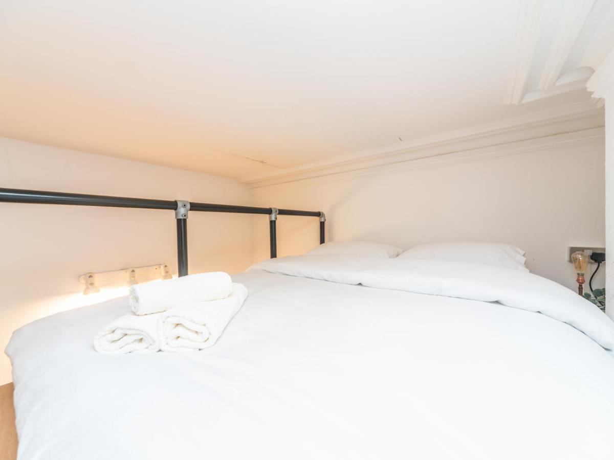 Pass The Keys Rustic And Quirky Flat In Charming Charlton Village London Eksteriør bilde