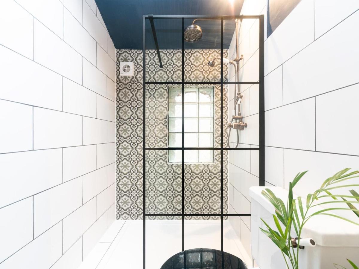Pass The Keys Rustic And Quirky Flat In Charming Charlton Village London Eksteriør bilde